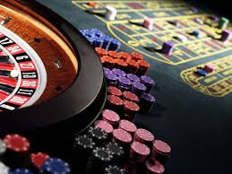 Panel taruhan Monopoly Live menampilkan pilihan taruhan, saldo akun, dan tombol konfirmasi